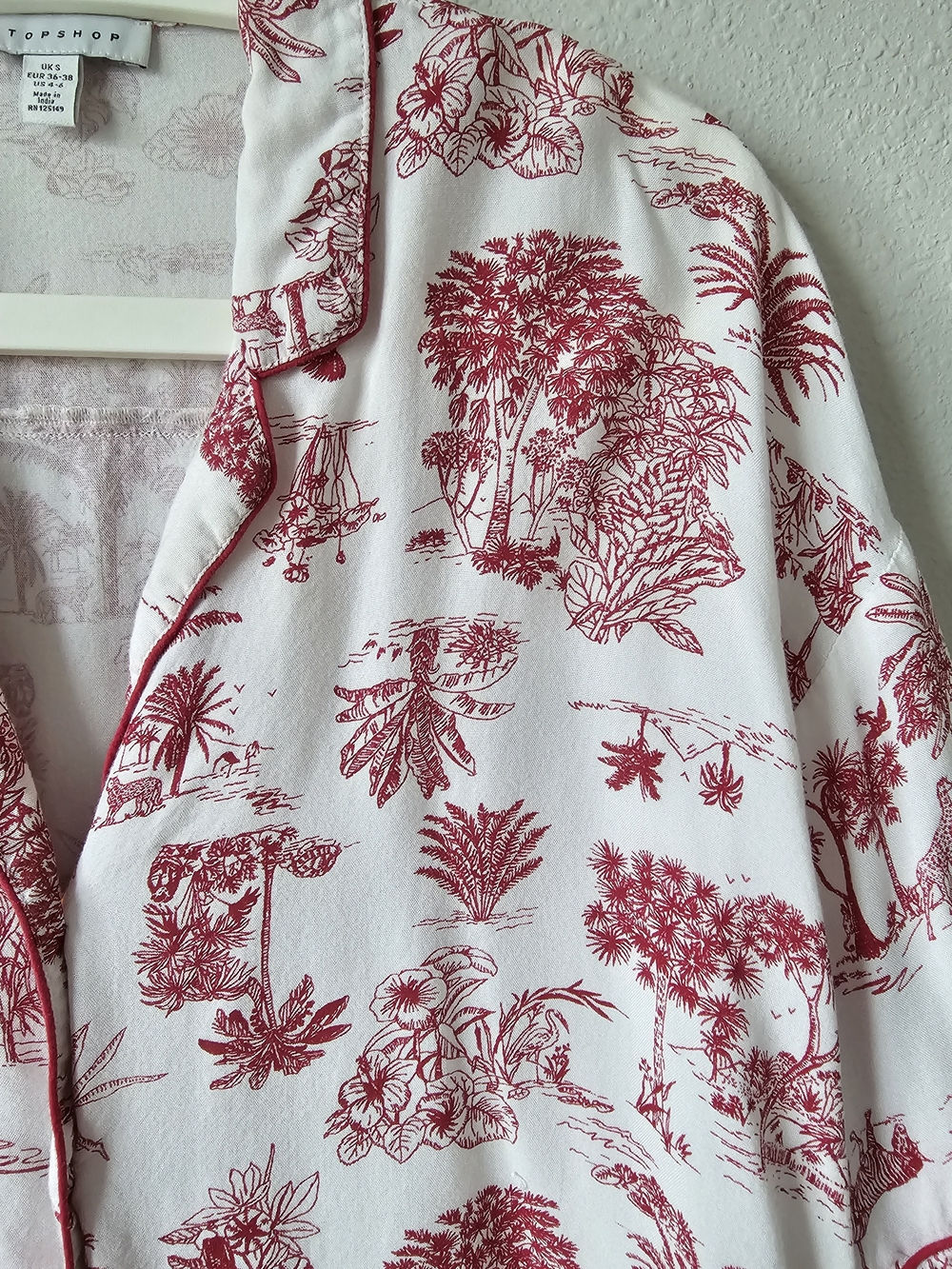 Topshop Red Toile Short Pajama Set - Women's Two-Piece Sleepwear - Picture 6 of 10